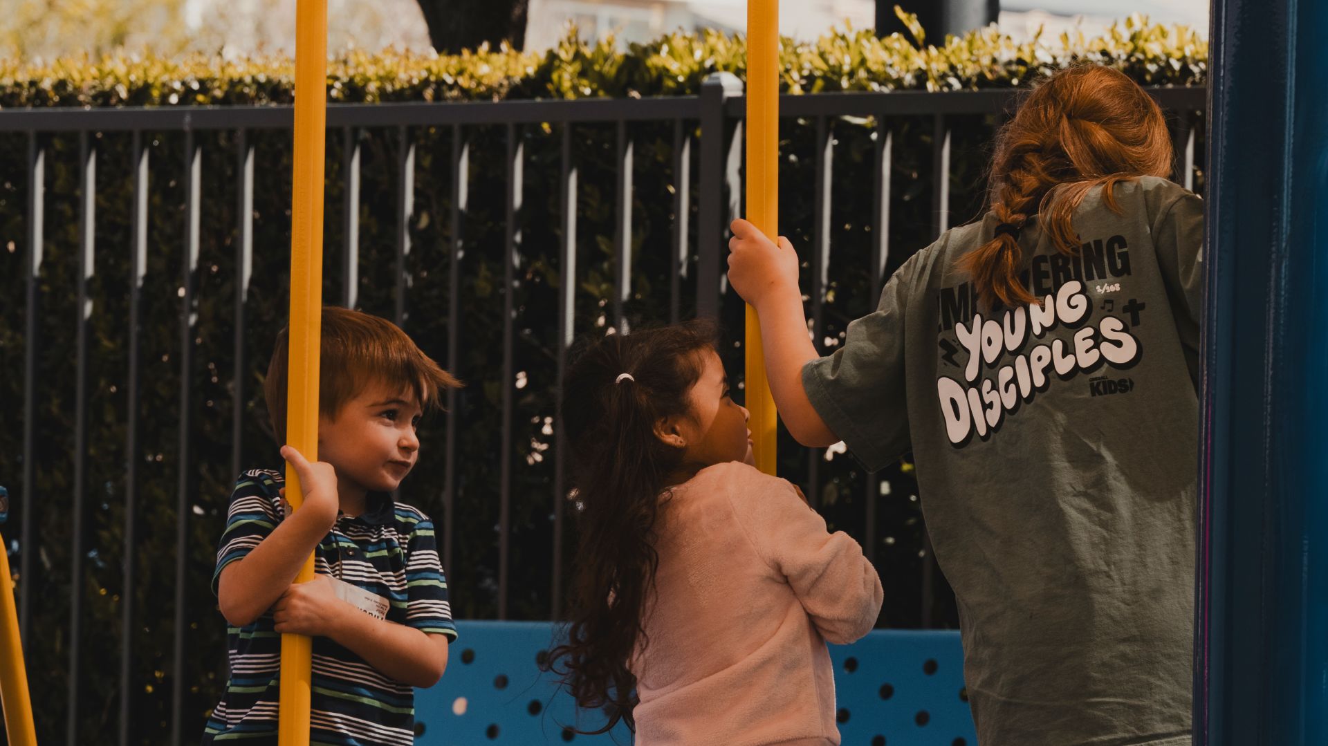 header-img